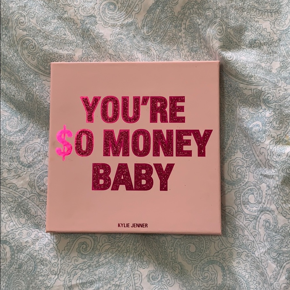 Kylie Jenner 22 Bday Collection Eyeshadow Pallete